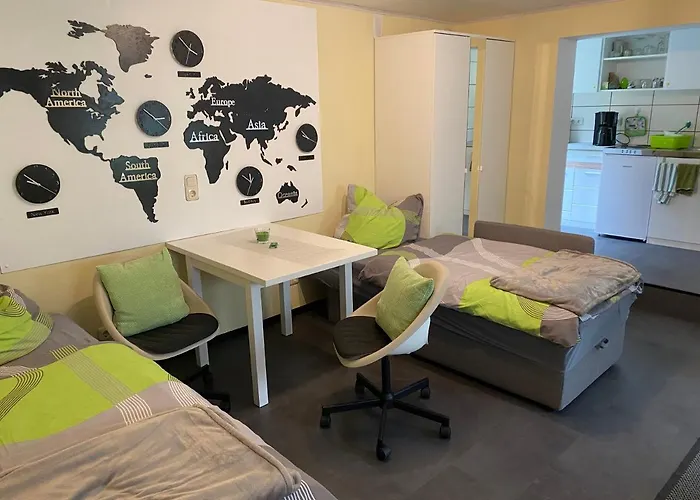 Kleines Studio Mit Gartenzugang